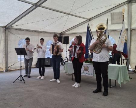 Nastop mladih glasbenikov Glasbene šole Ilirska Bistrica